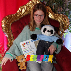 Berefijn - maak je eigen knuffelbeer - build a bear workshop - panda - dierentuin - hoodie - personaliseren - borduren - origineel