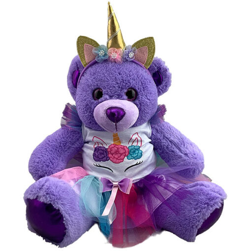 Licorne tenue fantaisie comprend un t-shirt blanc imprimé d'une tête de licorne, une jupe en tulle et un diadème avec une corne de licorne