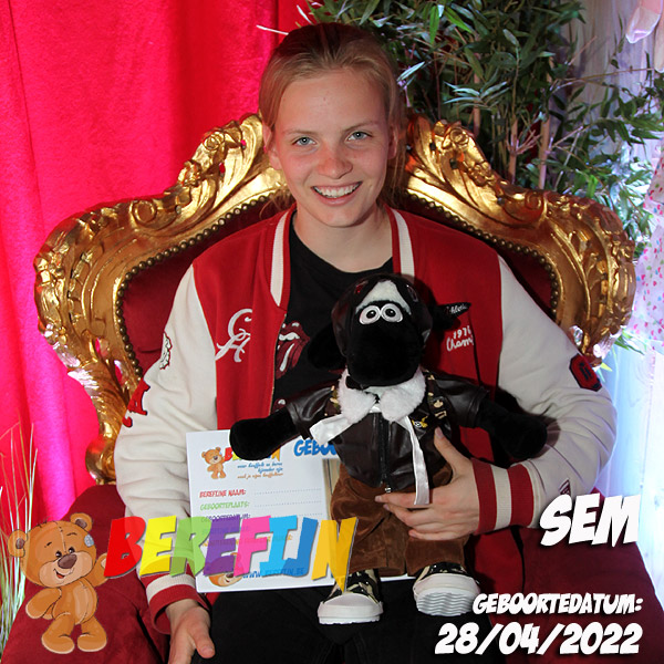 Berefijn – Belgium - teddybear - make your own bear - sheep - Shaun the sheep - build a bear - holidays - pilot - airplane