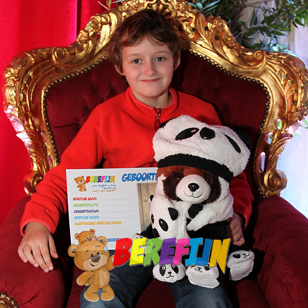 build a bear workshop - make your own teddy bear - teddy - pairi daiza - red panda - make it yourself - party - New Year