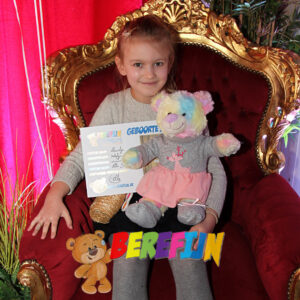 Lier - Berefijn - Build a bear workshop - maak je eigen knuffelbeer - regenboog - teddybeer - rendier - kerstmis - cadeau