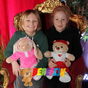 Berefijn - Build a bear workshop - maak je eigen knuffelbeer - Sinterklaas - liefde - zussen - uitje - vakantie - vriendschap