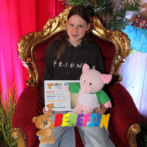 build a bear workshop - make your own teddy bear - pig - farm - print - personalize - birthday party - embroidery - printing