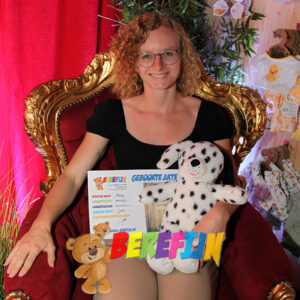 Make your own teddy bear Pepper the Dalmatian completely privately during a fun customized bachelorette workshop